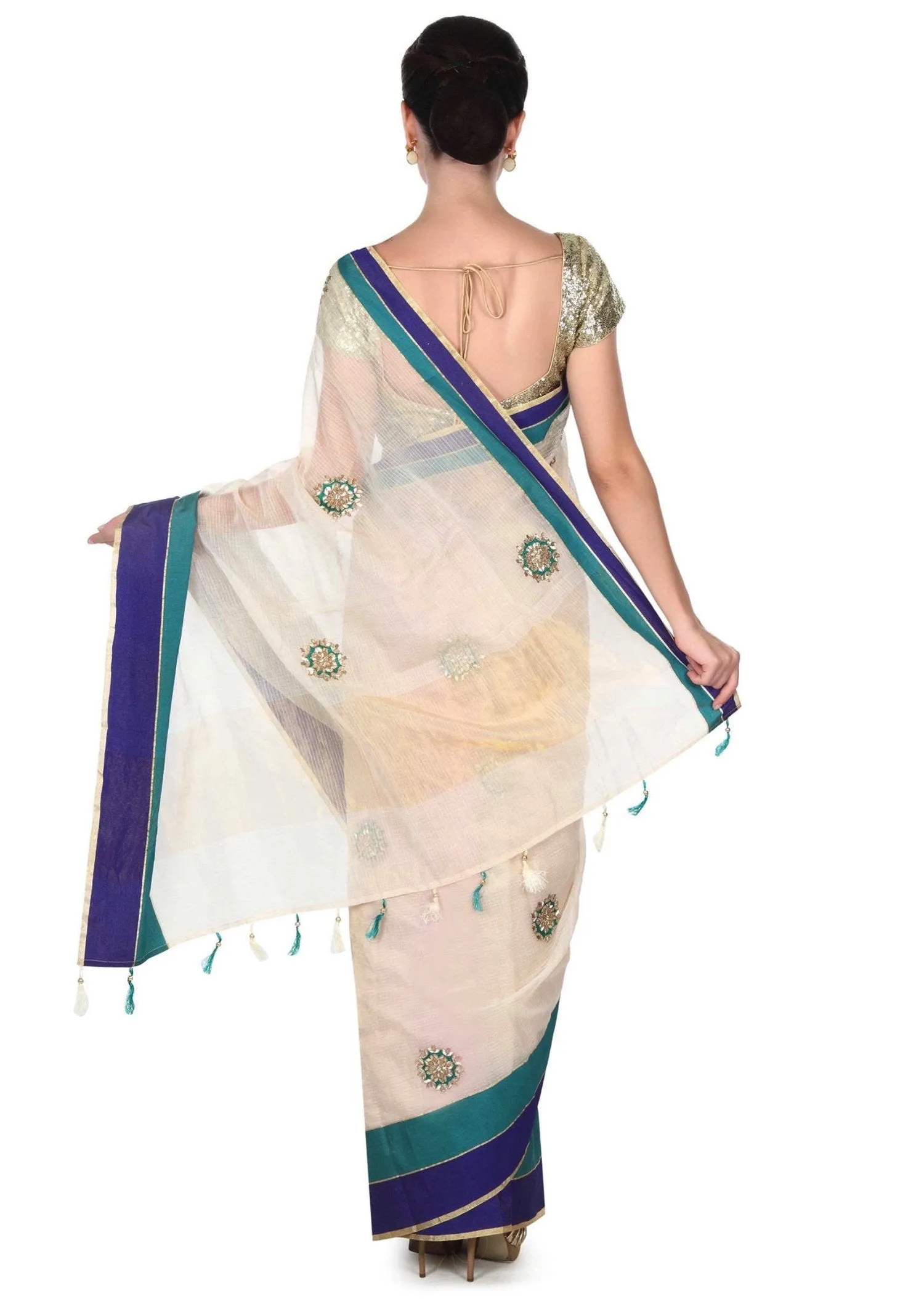 Dewy cream saree with contrast border