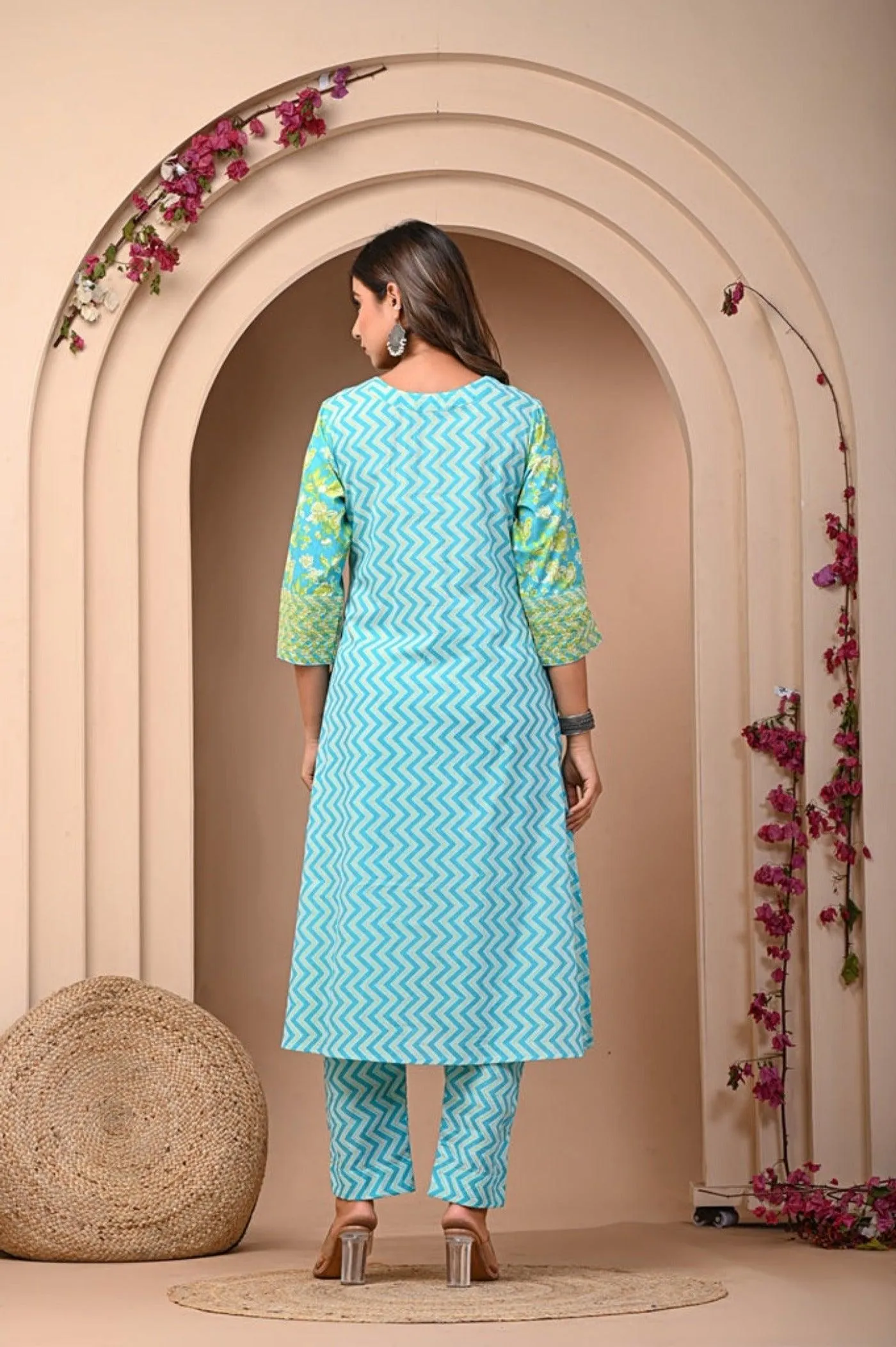 Straight Kurta Pant and Dupatta Set