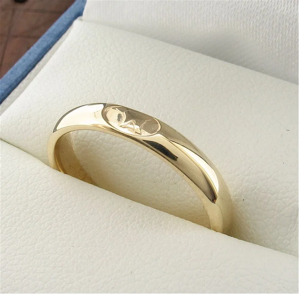 Wedding ring 3mm or 4mm Gretna Anvil narrow womens yellow gold court